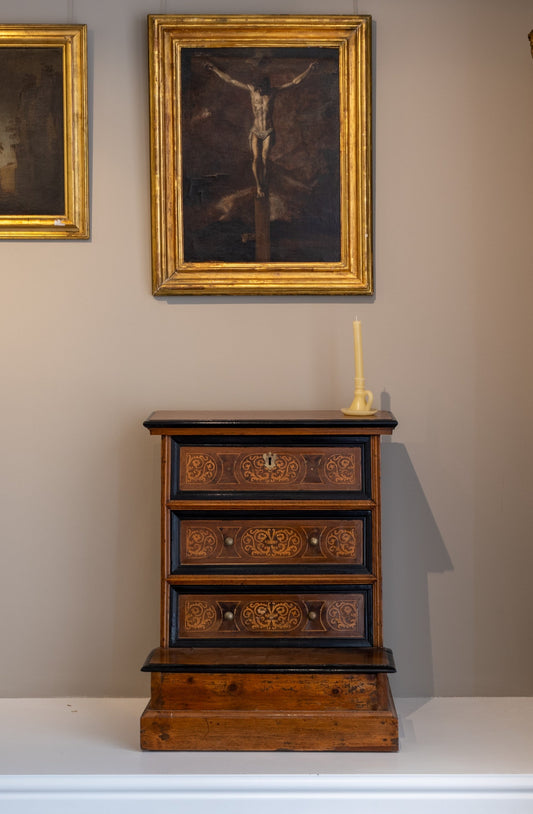 A beautifully proportioned Italian prie-dieu, with floral marquetry and moulded drawers. C.1700