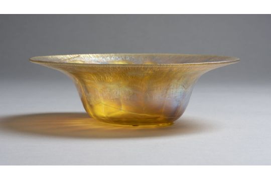 LOUIS COMFORT TIFFANY - An incredible and rare golden Favrile deep bowl