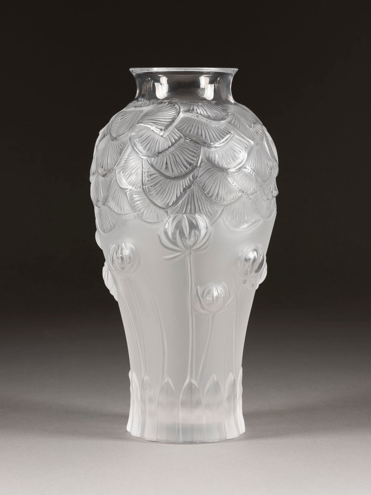 The elegant and timeless 'Giverny' Vase by René Lalique